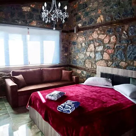 Casă la țară Luxury By Makhome 2 *